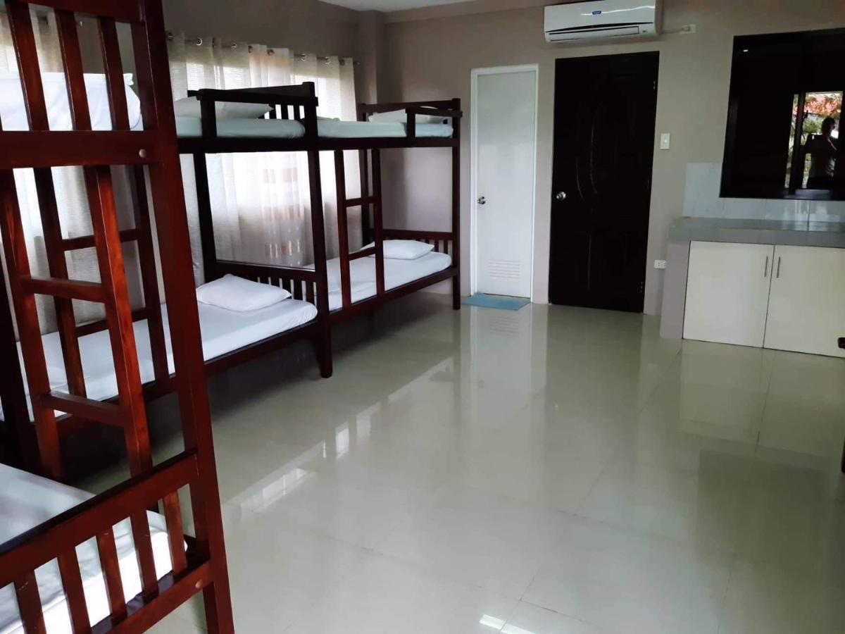 Reddoorz El Senor Jesus Apartelle Vigan Ilocos Hotell Exteriör bild